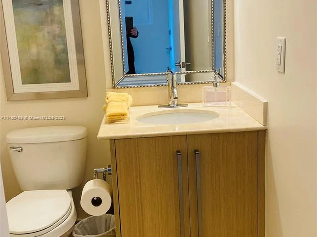 10275 Collins ave # 1227, Bal Harbour FL 33154