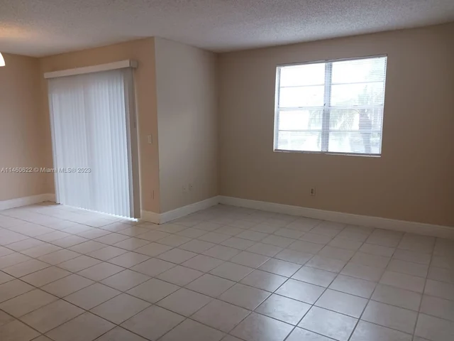 1225 SW 46th Ave # 213, Pompano Beach FL 33069