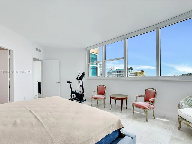 300 S Pointe Dr # 606, Miami Beach FL 33139