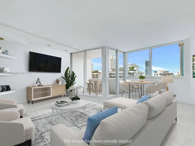 300 S Pointe Dr # 606, Miami Beach FL 33139