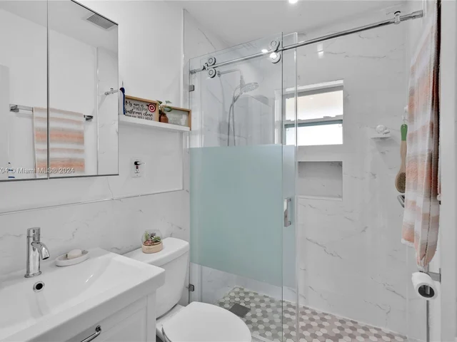 2405 Funston St, Hollywood FL 33020