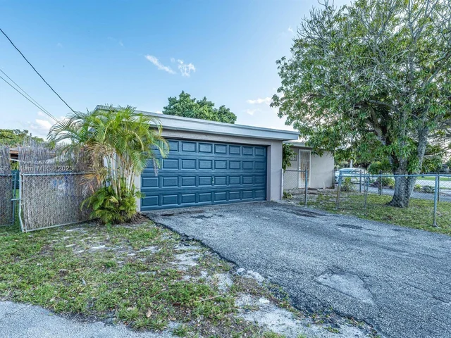 3245 Arthur Ter, Hollywood FL 33021