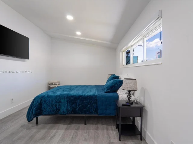 41 NW 40th Ave, Miami FL 33126