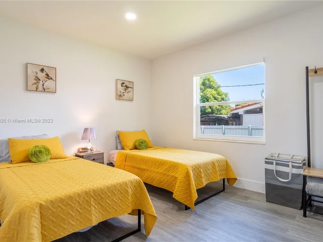 41 NW 40th Ave, Miami FL 33126