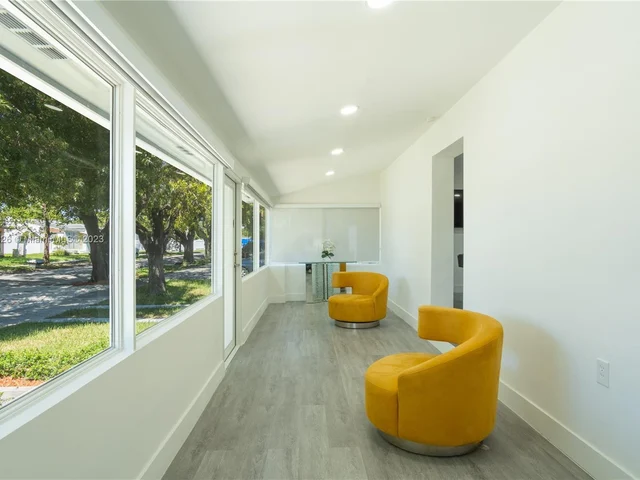 41 NW 40th Ave, Miami FL 33126