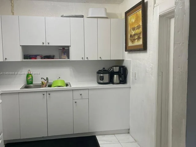 1137 NW 58th Ter, Miami FL 33127