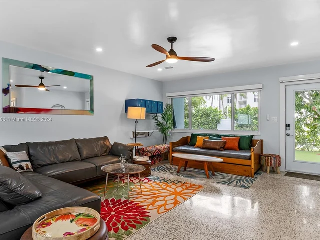 340 Bamboo Rd, Palm Beach Shores FL 33404