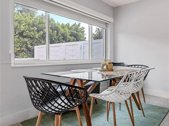 340 Bamboo Rd, Palm Beach Shores FL 33404