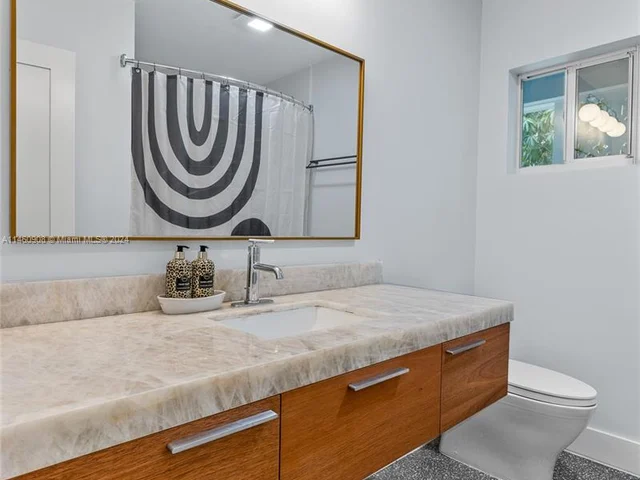 340 Bamboo Rd, Palm Beach Shores FL 33404