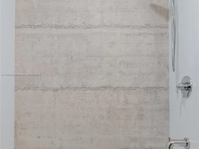 340 Bamboo Rd, Palm Beach Shores FL 33404