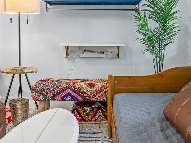 340 Bamboo Rd, Palm Beach Shores FL 33404