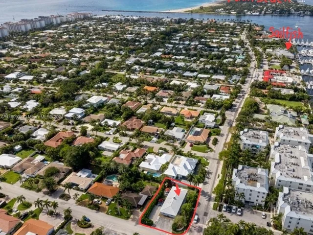 340 Bamboo Rd, Palm Beach Shores FL 33404