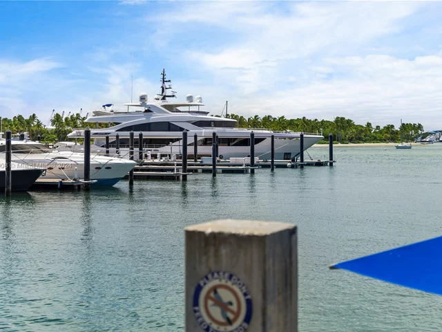 340 Bamboo Rd, Palm Beach Shores FL 33404