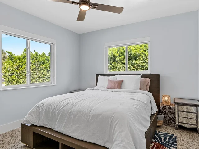 340 Bamboo Rd, Palm Beach Shores FL 33404