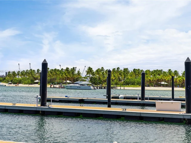 340 Bamboo Rd, Palm Beach Shores FL 33404