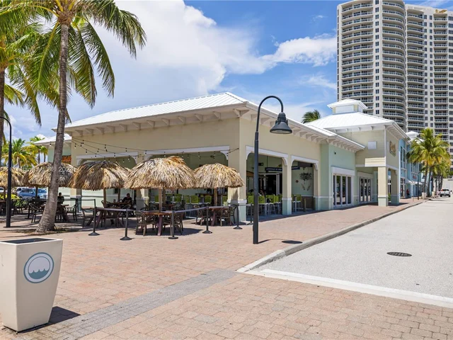 340 Bamboo Rd, Palm Beach Shores FL 33404