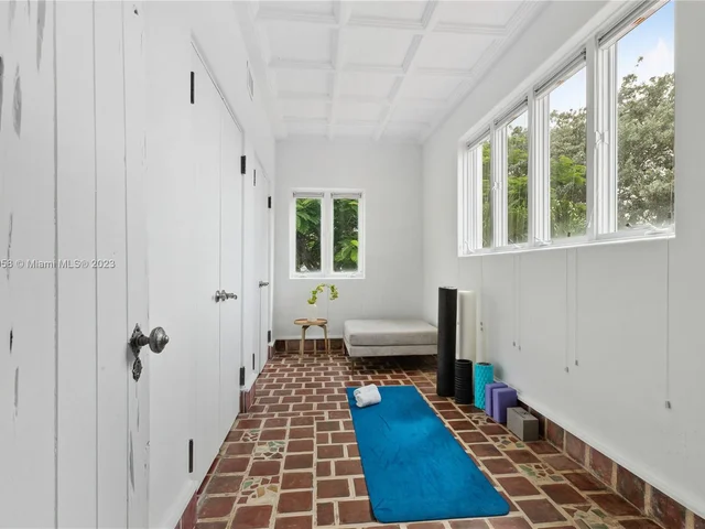 319 Mendoza Ave, Miami FL 33134