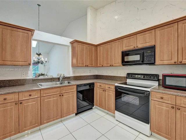 7571 Seafoam Ct # A, Boynton Beach FL 33437