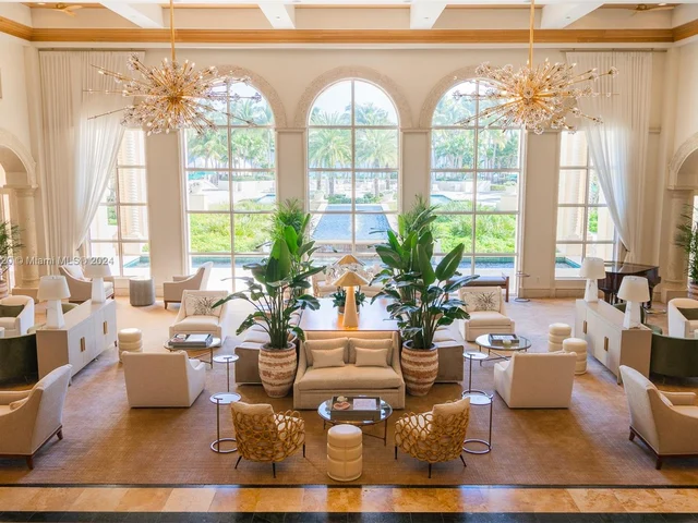 781 Crandon Blvd # 106, Key Biscayne FL 33149