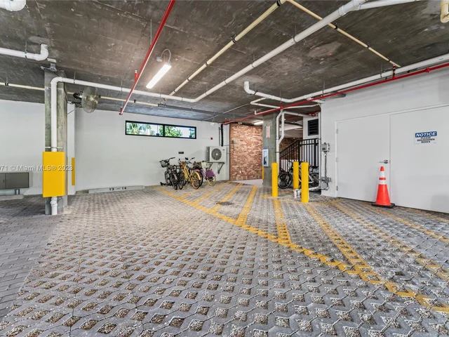 1030 15th St # 203, Miami Beach FL 33139