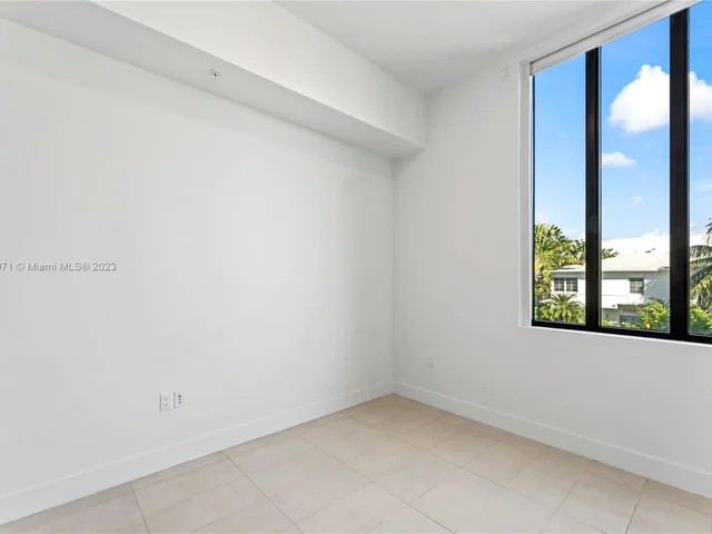 1030 15th St # 203, Miami Beach FL 33139