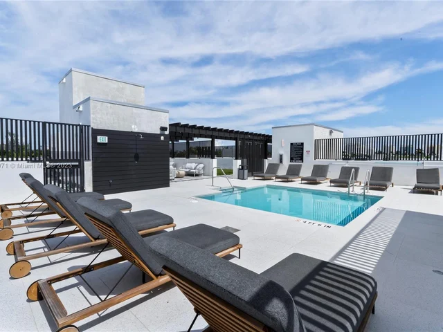 1030 15th St # 203, Miami Beach FL 33139