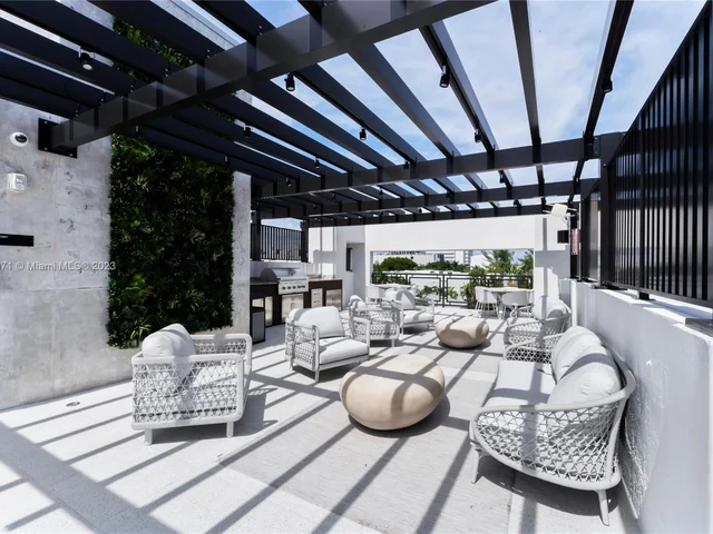 1030 15th St # 203, Miami Beach FL 33139