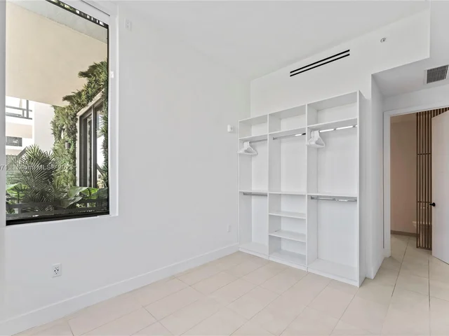 1030 15th St # 203, Miami Beach FL 33139