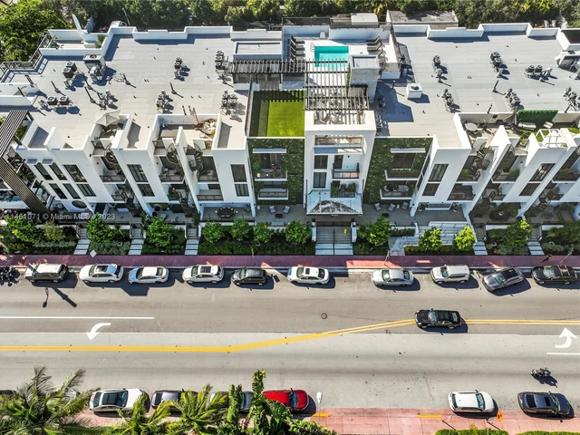 1030 15th St # 203, Miami Beach FL 33139