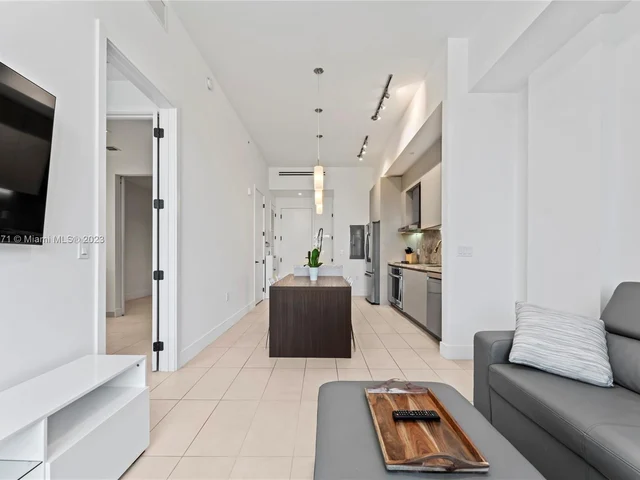 1030 15th St # 203, Miami Beach FL 33139