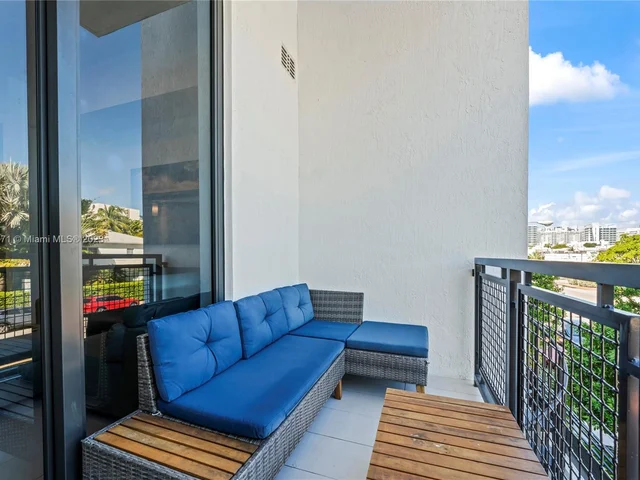 1030 15th St # 203, Miami Beach FL 33139