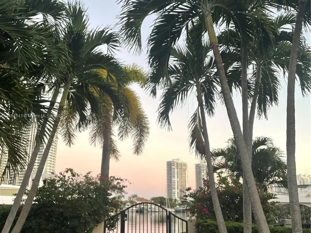 21376 Marina Cove Cir # C, Aventura FL 33180