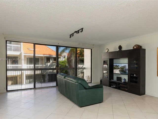 21376 Marina Cove Cir # C, Aventura FL 33180