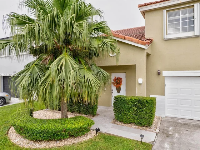 7251 SW 158th Pl, Miami FL 33193