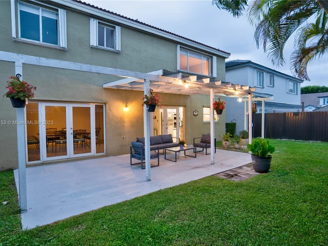 7251 SW 158th Pl, Miami FL 33193