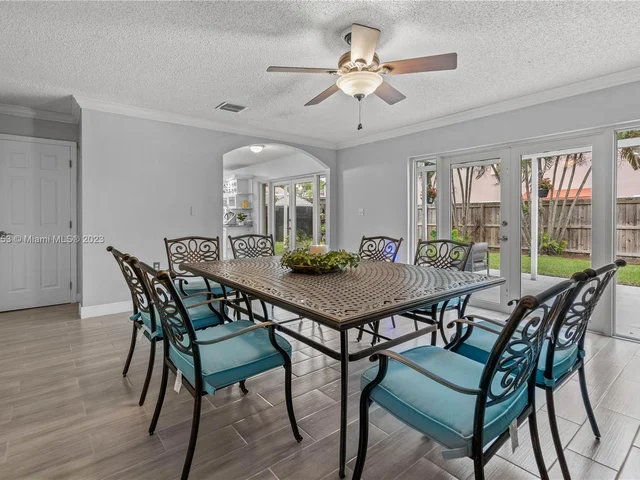 7251 SW 158th Pl, Miami FL 33193