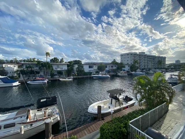 3702 NE 171st St # 8, North Miami Beach FL 33160