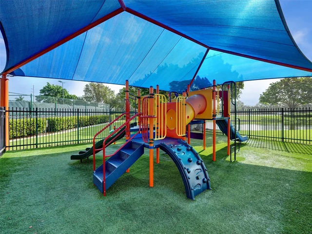 1588 SW 191st Ave, Pembroke Pines FL 33029