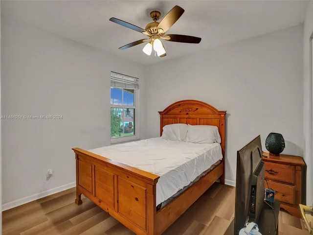 1588 SW 191st Ave, Pembroke Pines FL 33029