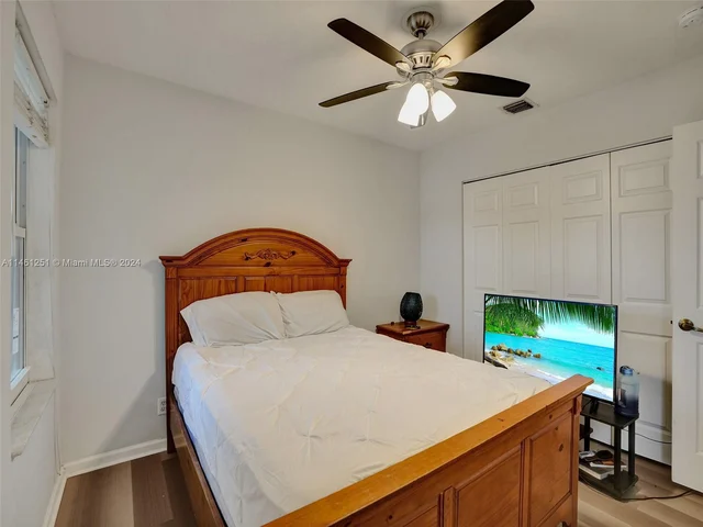 1588 SW 191st Ave, Pembroke Pines FL 33029