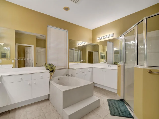 1588 SW 191st Ave, Pembroke Pines FL 33029