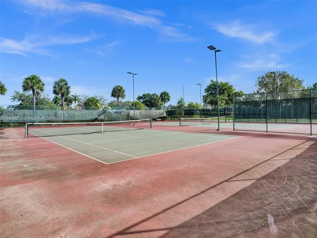 1588 SW 191st Ave, Pembroke Pines FL 33029