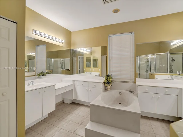 1588 SW 191st Ave, Pembroke Pines FL 33029