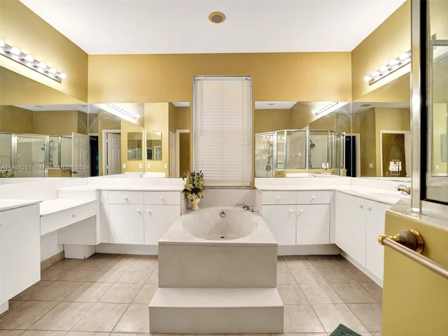 1588 SW 191st Ave, Pembroke Pines FL 33029