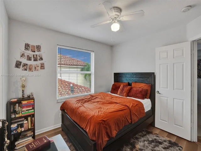 1588 SW 191st Ave, Pembroke Pines FL 33029