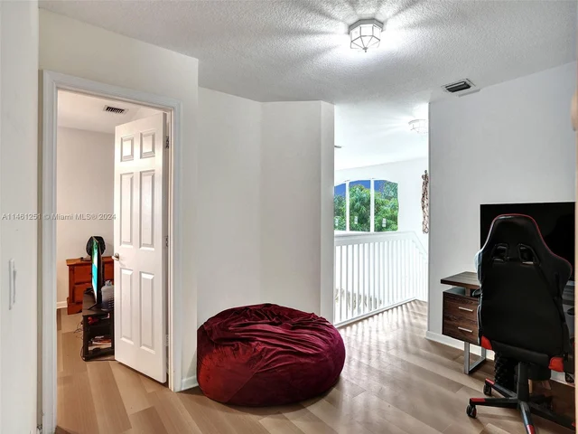 1588 SW 191st Ave, Pembroke Pines FL 33029