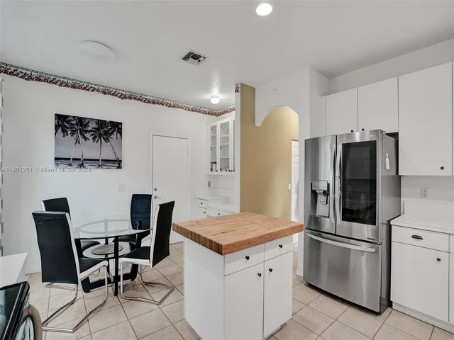 1588 SW 191st Ave, Pembroke Pines FL 33029