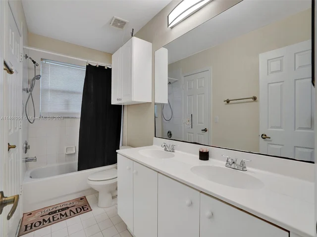 1588 SW 191st Ave, Pembroke Pines FL 33029