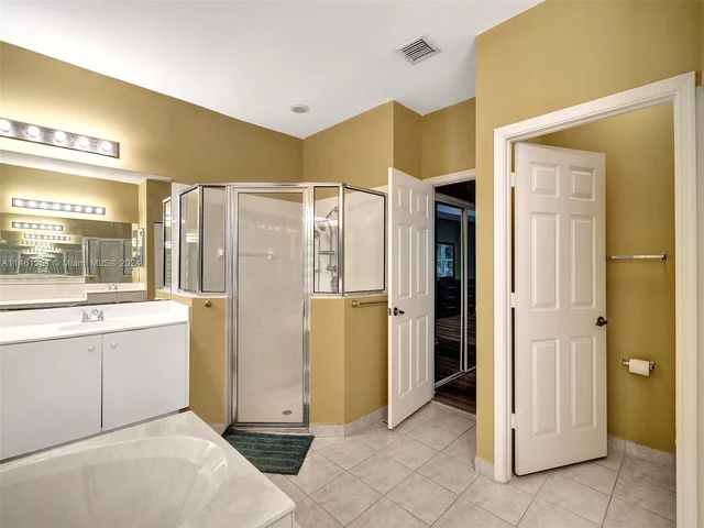 1588 SW 191st Ave, Pembroke Pines FL 33029