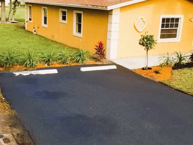 2301 NW 3rd St, Pompano Beach FL 33069